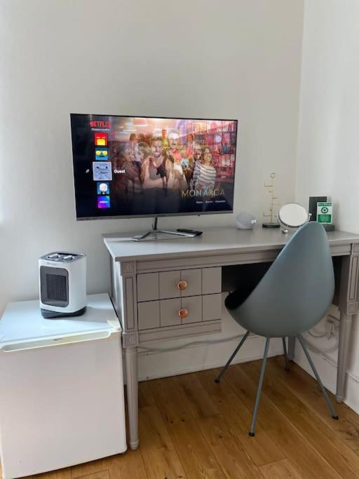 2 Bedroom Flat In Camberwell Green - Central Location With Excellent Connections To Tourist Attractions And Main London Airports Ngoại thất bức ảnh